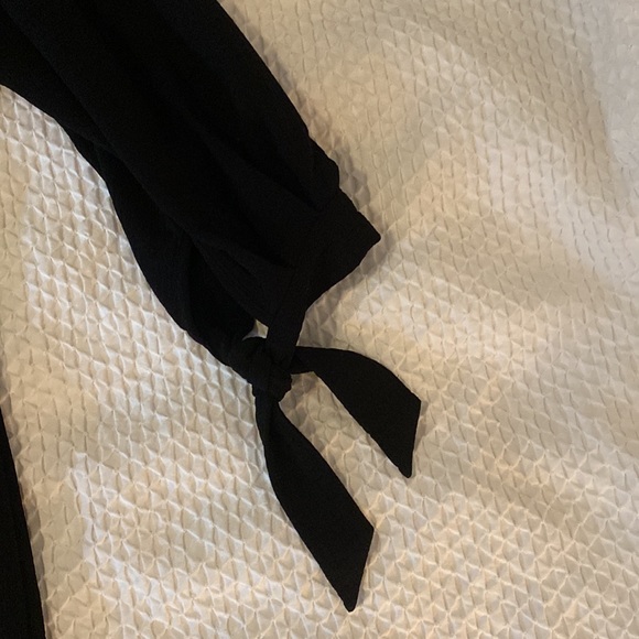 Women’s black H&M dress - Picture 5 of 6